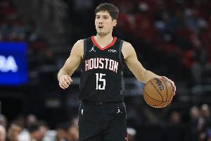 先声夺人！谢泼德外线开火连中三分 火箭开局14-4打停热火_JRS直播资讯